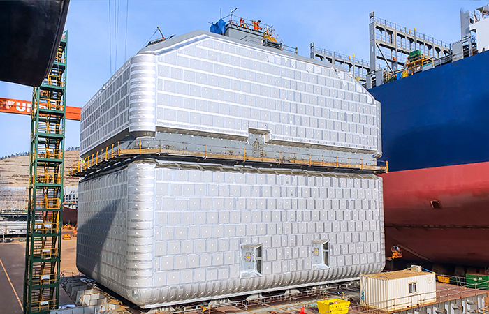 Independent Tank Type B