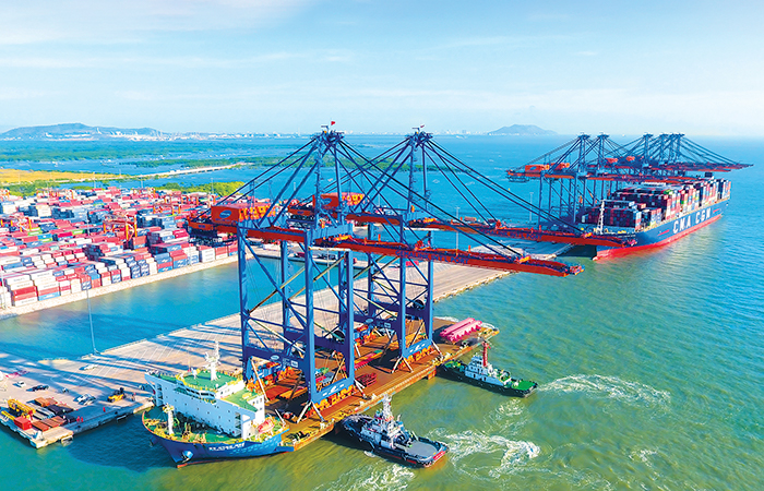 Rail Mounted Quayside Crane - RMQC